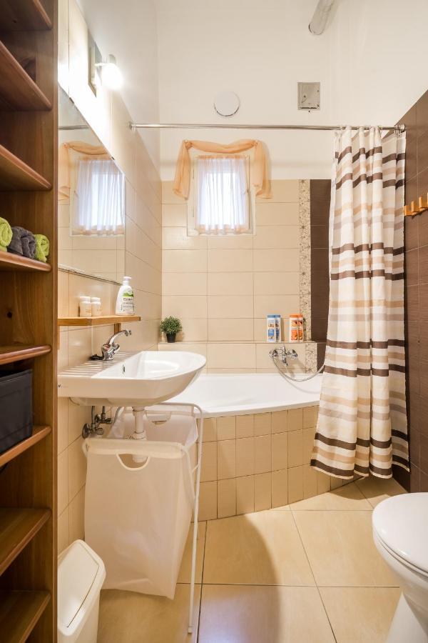 Park View Apartment With Sauna, A/C Budapest Ngoại thất bức ảnh